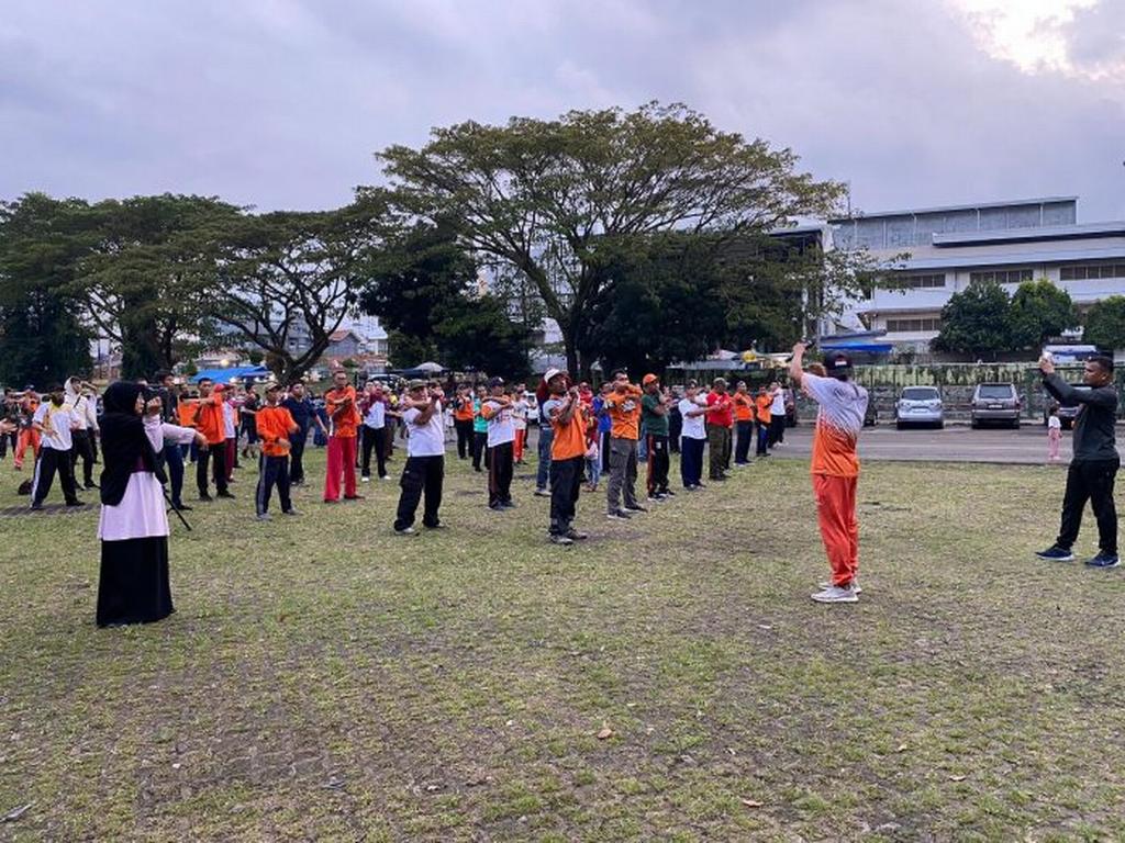 Semangat Sehat dan Kebersamaan Warnai Senam Bersama DPD PKS Kabupaten Bandung Barat